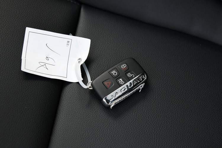 Used Jaguar XEL 2019 2.0T 200 PS Deluxe Edition Vehicle Key