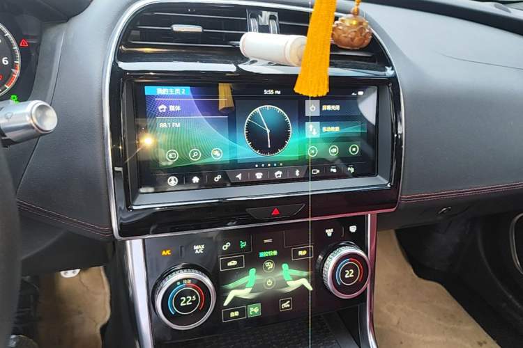 Used Jaguar XEL 2020 2.0T 200 PS R-DYNAMIC S Advanced Sport Edition Audio And AC Panel
