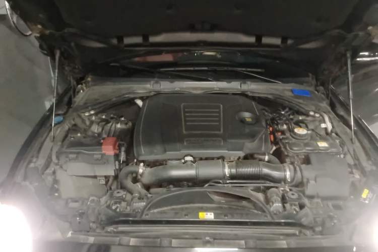 Used Jaguar XEL 2020 2.0T 200 PS R-DYNAMIC S Advanced Sport Edition Engine Bay