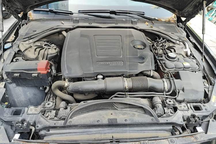 Used Jaguar XEL 2020 2.0T 200 PS R-DYNAMIC S Advanced Sport Edition Engine Bay