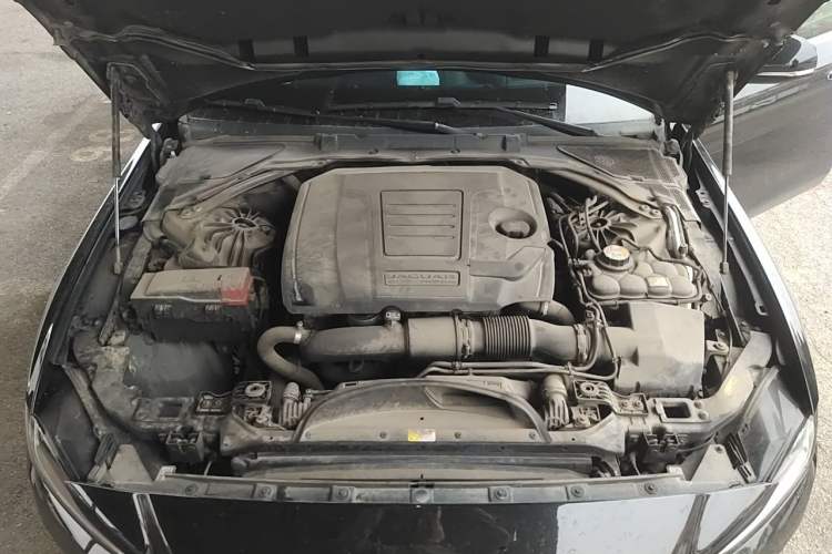 Used Jaguar XEL 2020 2.0T 200 PS R-DYNAMIC S Advanced Sport Edition Engine Bay