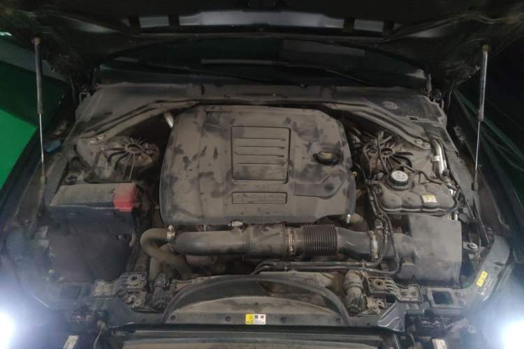 Used Jaguar XEL 2020 2.0T 200 PS R-DYNAMIC S Advanced Sport Edition Engine Bay