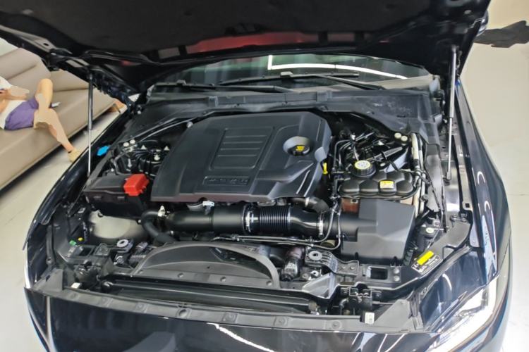 Used Jaguar XEL 2020 2.0T 200 PS Agent Exclusive Edition Engine Bay