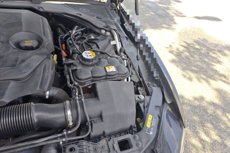 Used Jaguar XEL 2020 2.0T 200 PS R-DYNAMIC S Advanced Sport Edition Engine Bay Left