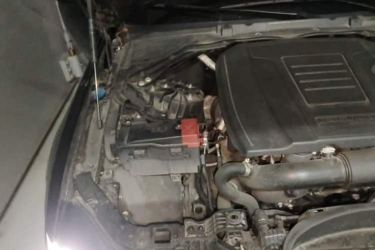 Used Jaguar XEL 2020 2.0T 200 PS R-DYNAMIC S Advanced Sport Edition Engine Bay Right