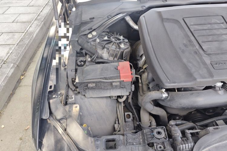 Used Jaguar XEL 2020 2.0T 200 PS R-DYNAMIC S Advanced Sport Edition Engine Bay Right