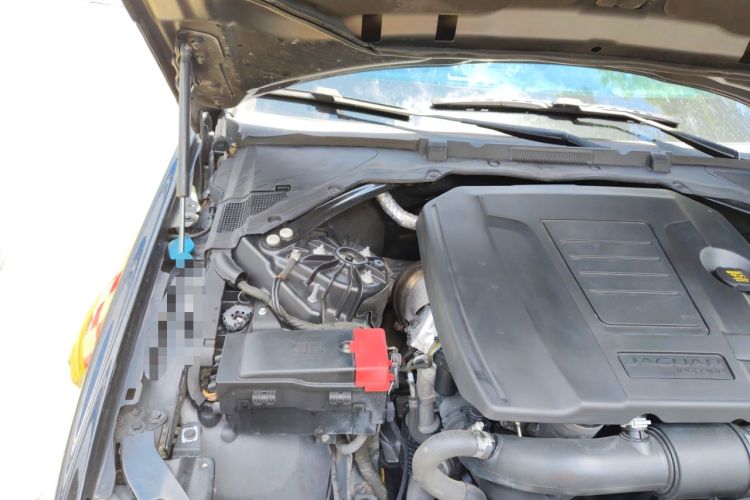 Used Jaguar XEL 2020 2.0T 200 PS R-DYNAMIC S Advanced Sport Edition Engine Bay Right