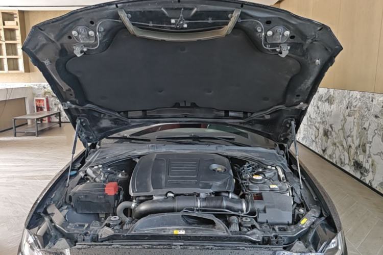 Used Jaguar XEL 2020 2.0T 200 PS R-DYNAMIC S Advanced Sport Edition Engine Bay