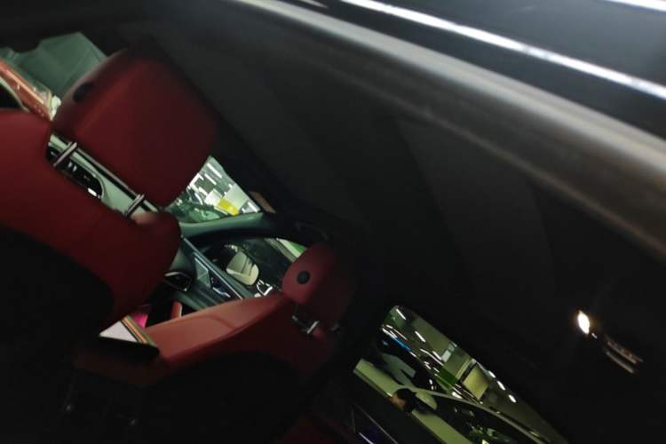 Used Jaguar XEL 2020 2.0T 200 PS Agent Exclusive Edition Headliner