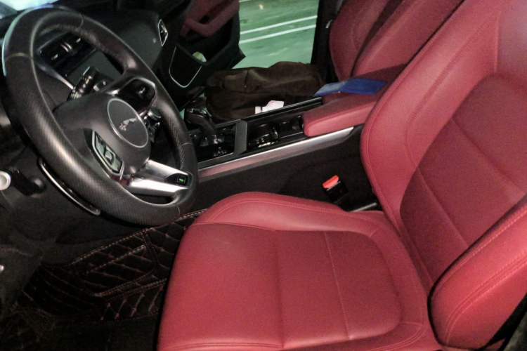 Used Jaguar XEL 2020 2.0T 200 PS R-DYNAMIC S Advanced Sport Edition Left Front Seat