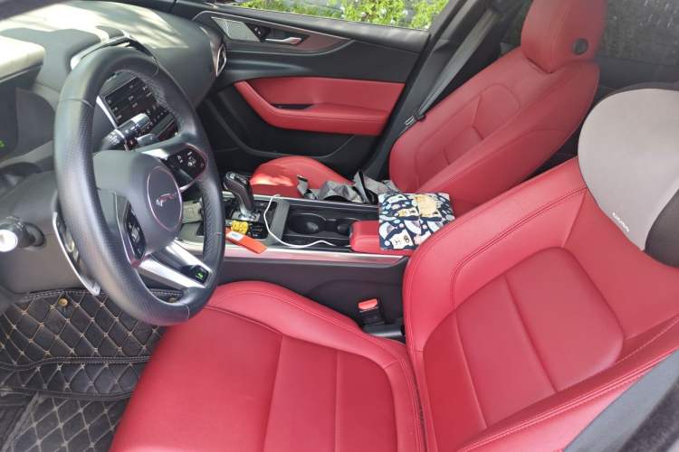 Used Jaguar XEL 2020 2.0T 200 PS R-DYNAMIC S Advanced Sport Edition Left Front Seat