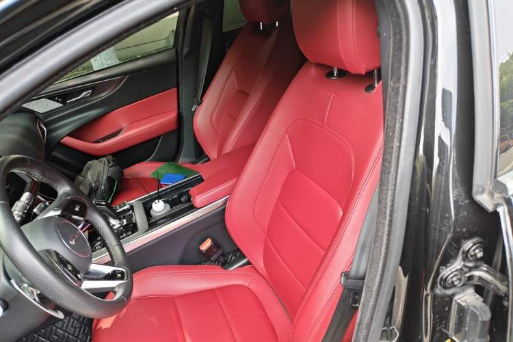 Used Jaguar XEL 2020 2.0T 200 PS R-DYNAMIC S Advanced Sport Edition Left Front Seat