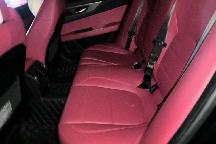 Used Jaguar XEL 2020 2.0T 200 PS R-DYNAMIC S Advanced Sport Edition Left Rear Seat