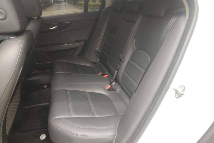 Used Jaguar XEL 2020 2.0T 200 PS S Advanced Elegance Edition Left Rear Seat