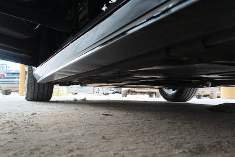 Used Jaguar XEL 2020 2.0T 200 PS R-DYNAMIC S Advanced Sport Edition Left Side Sill