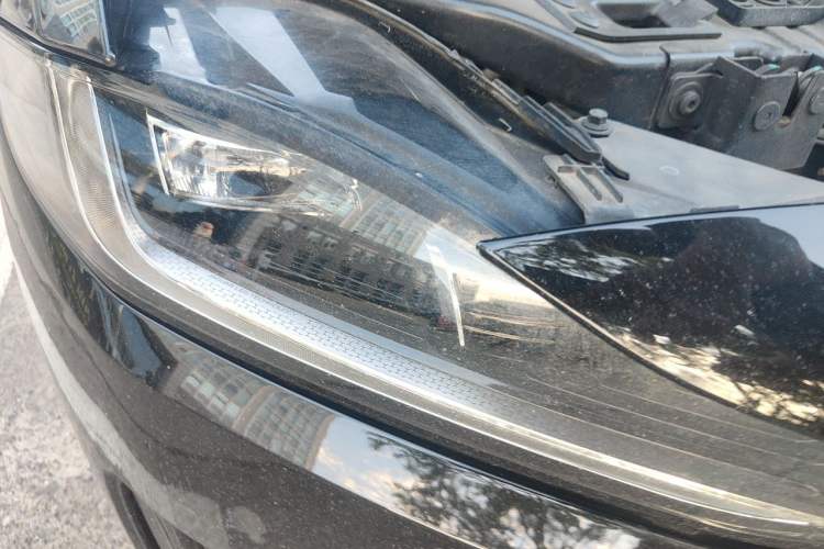 Used Jaguar XEL 2020 2.0T 200 PS R-DYNAMIC S Advanced Sport Edition Right Front Headlight