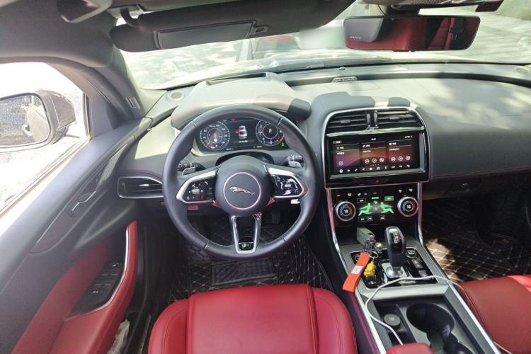 Used Jaguar XEL 2020 2.0T 200 PS R-DYNAMIC S Advanced Sport Edition Steering Wheel