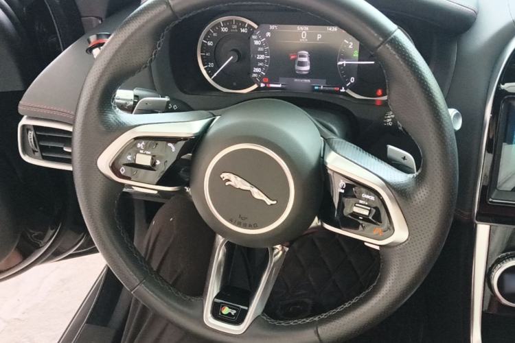 Used Jaguar XEL 2020 2.0T 200 PS R-DYNAMIC S Advanced Sport Edition Steering Wheel
