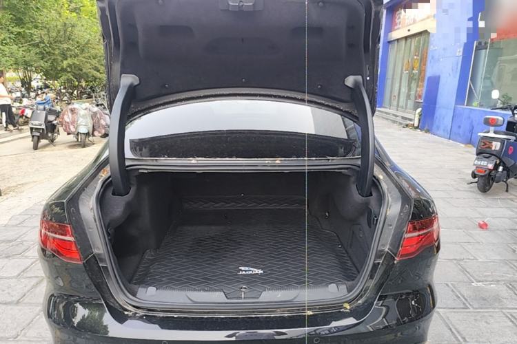 Used Jaguar XEL 2020 2.0T 200 PS R-DYNAMIC S Advanced Sport Edition Trunk