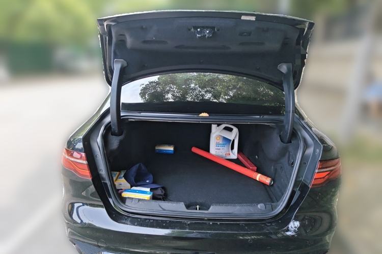 Used Jaguar XEL 2020 2.0T 200 PS R-DYNAMIC S Advanced Sport Edition Trunk