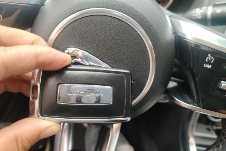 Used Jaguar XEL 2020 2.0T 200 PS S Advanced Elegance Edition Vehicle Key