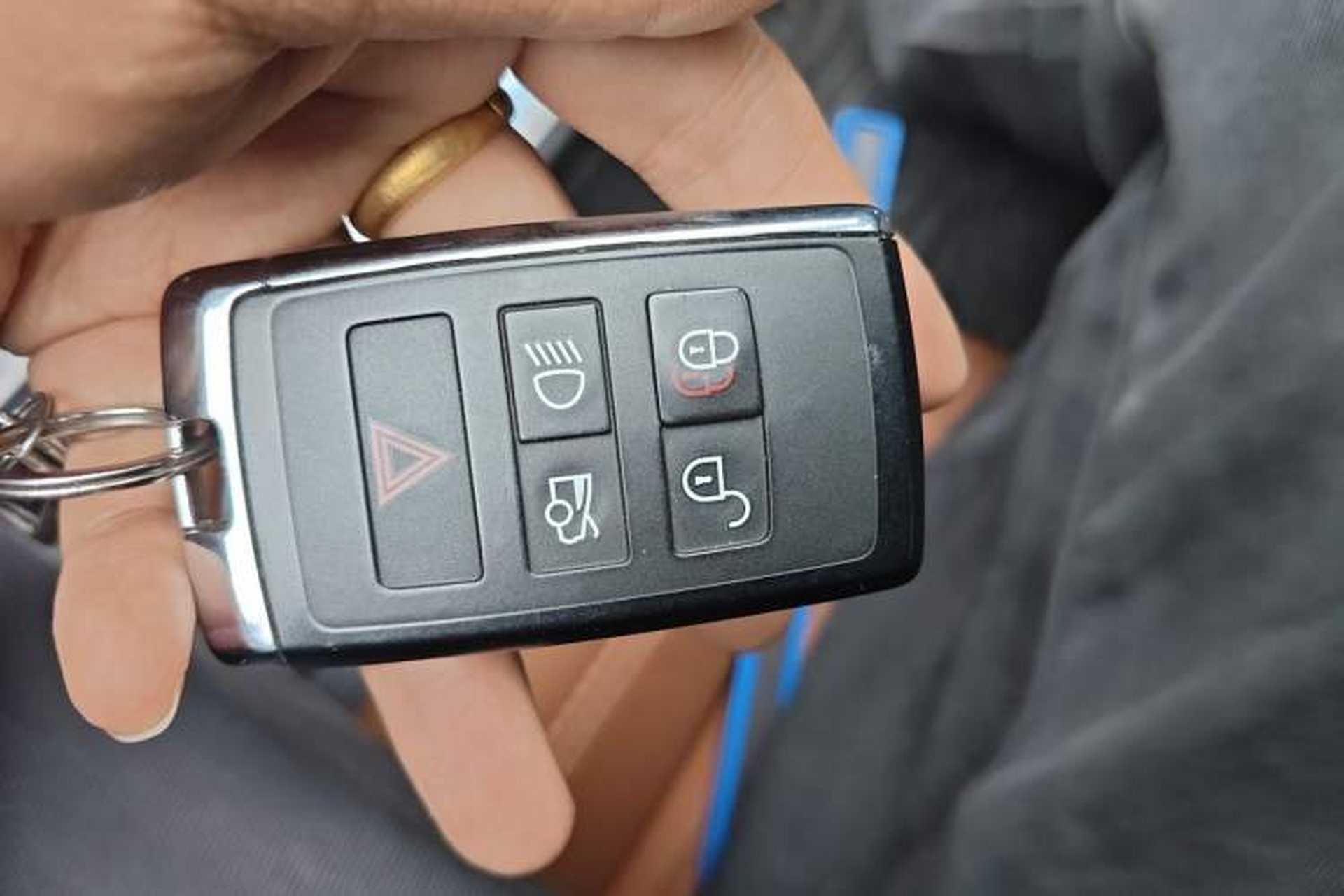 Used Jaguar XEL 2020 2.0T 200 PS R-DYNAMIC S Advanced Sport Edition Vehicle Key