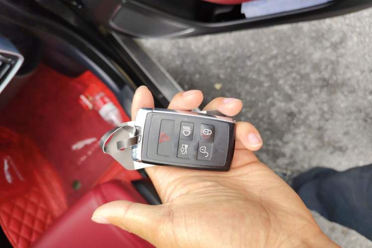 Used Jaguar XEL 2020 2.0T 200 PS R-DYNAMIC S Advanced Sport Edition Vehicle Key