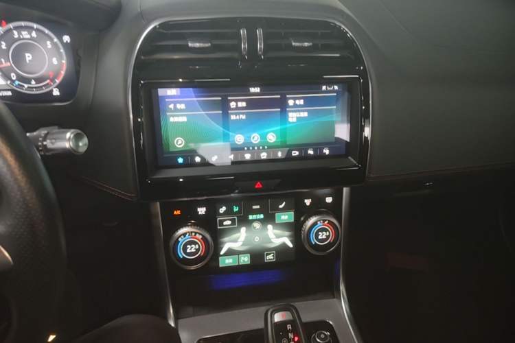 Used Jaguar XEL 2020 2.0T 250 PS R-DYNAMIC HSE Luxury Sport Edition Audio And AC Panel