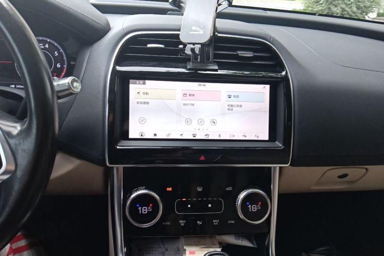 Used Jaguar XEL 2020 2.0T 250 PS SE Tech-Elegant Edition Audio And AC Panel