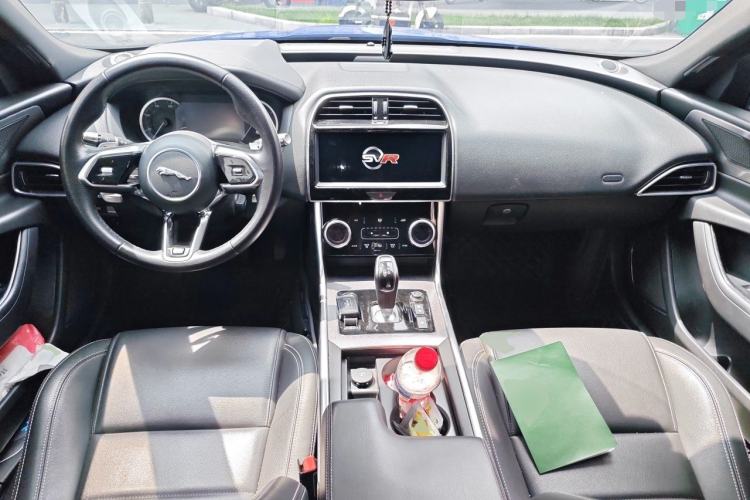 Used Jaguar XEL 2020 2.0T 200PS R-DYNAMIC Youth Sports Edition Center Console