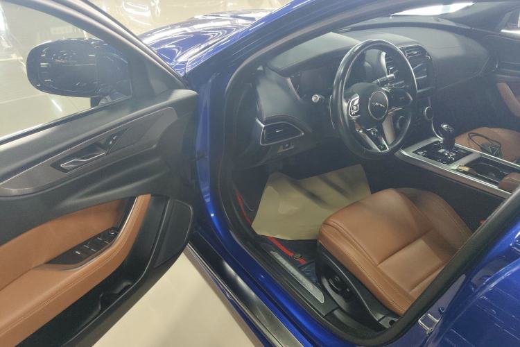 Used Jaguar XEL 2020 2.0T 200 PS R-DYNAMIC S Advanced Sport Edition Driver Seat