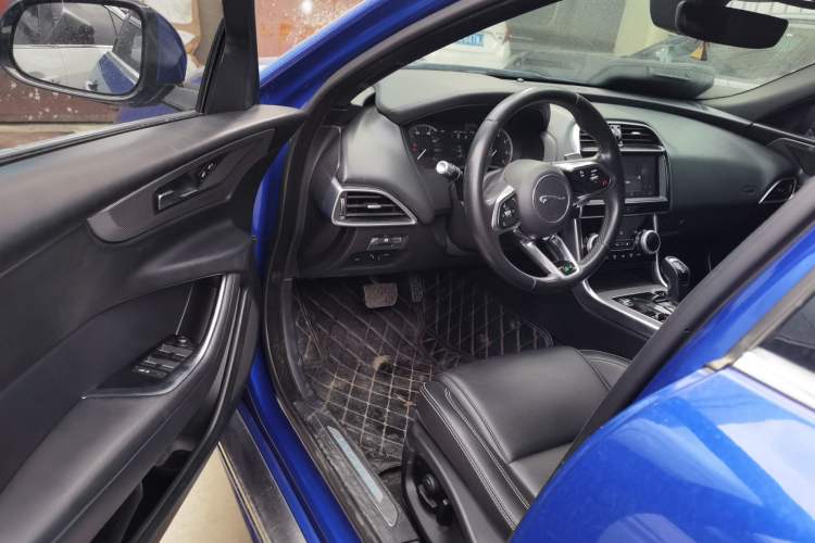 Used Jaguar XEL 2020 2.0T 200PS R-DYNAMIC Youth Sports Edition Driver Seat