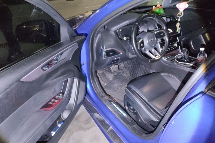 Used Jaguar XEL 2020 2.0T 200PS R-DYNAMIC Youth Sports Edition Driver Seat