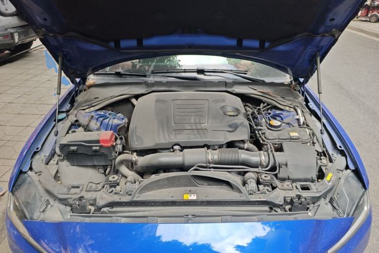 Used Jaguar XEL 2020 2.0T 200 PS R-DYNAMIC S Advanced Sport Edition Engine Bay