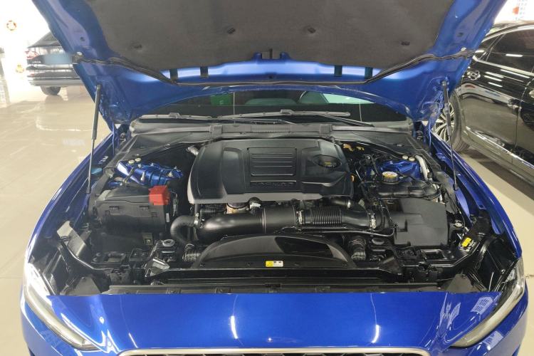 Used Jaguar XEL 2020 2.0T 200 PS R-DYNAMIC S Advanced Sport Edition Engine Bay