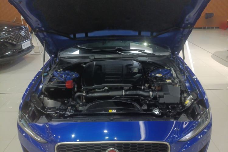 Used Jaguar XEL 2020 2.0T 200PS R-DYNAMIC Youth Sports Edition Engine Bay