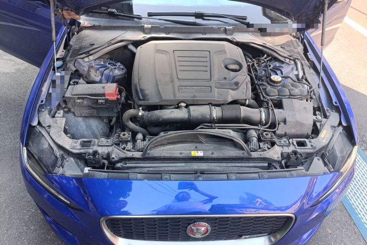 Used Jaguar XEL 2020 2.0T 200PS R-DYNAMIC Youth Sports Edition Engine Bay