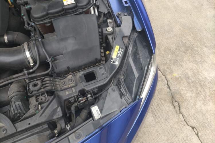 Used Jaguar XEL 2020 2.0T 200 PS S Advanced Elegance Edition Engine Bay Left