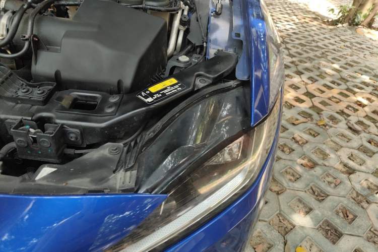 Used Jaguar XEL 2020 2.0T 200 PS S Advanced Elegance Edition Engine Bay Left