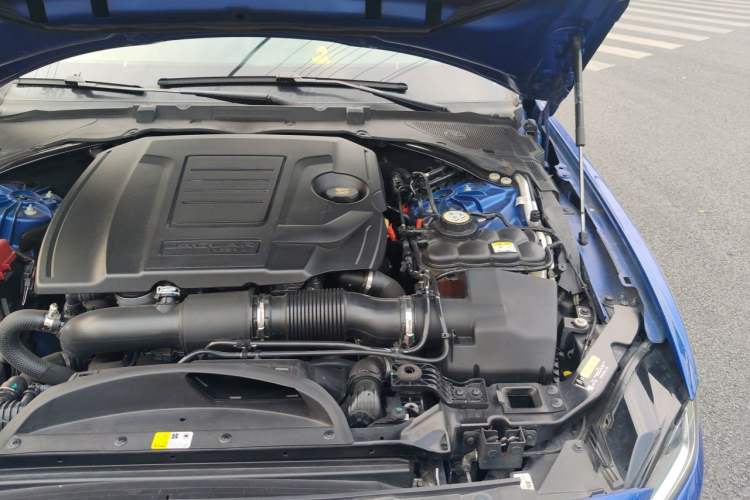 Used Jaguar XEL 2020 2.0T 200 PS R-DYNAMIC S Advanced Sport Edition Engine Bay Left