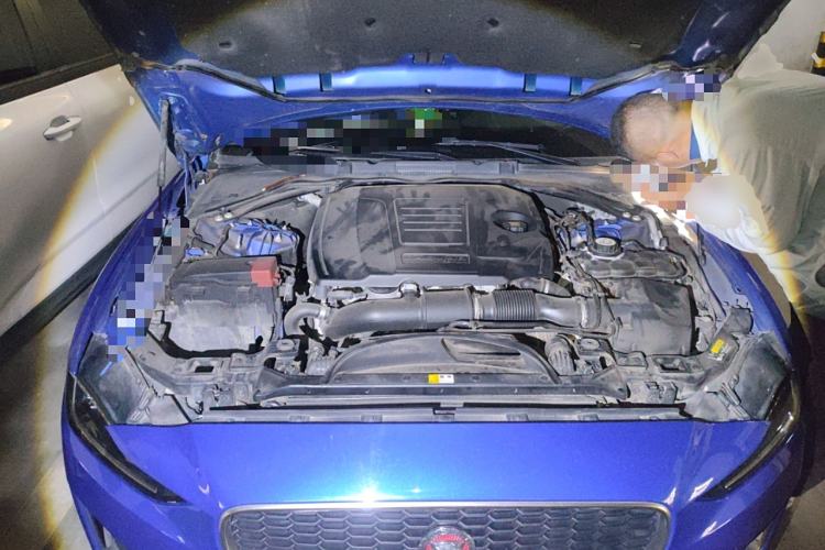Used Jaguar XEL 2020 2.0T 200PS R-DYNAMIC Youth Sports Edition Engine Bay