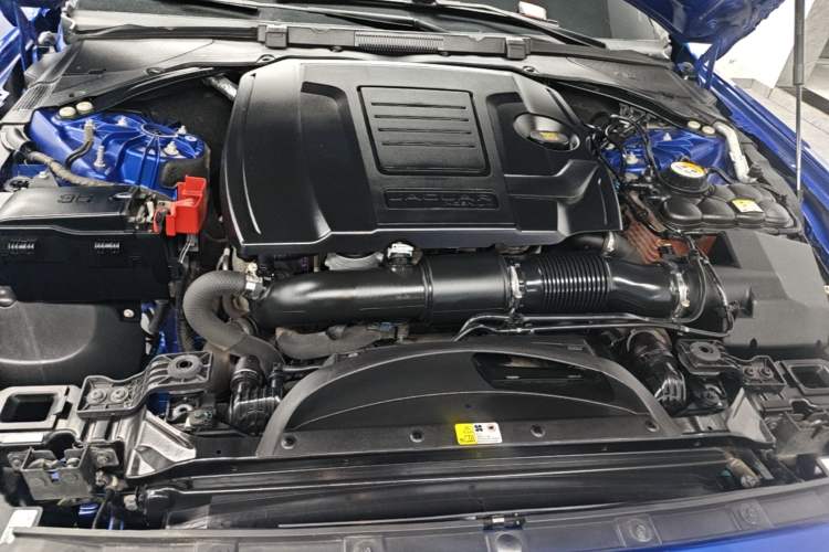 Used Jaguar XEL 2020 2.0T 200 PS R-DYNAMIC S Advanced Sport Edition Engine Bay