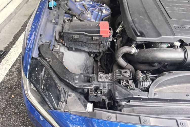 Used Jaguar XEL 2020 2.0T 250 PS SE Tech-Elegant Edition Engine Bay Right