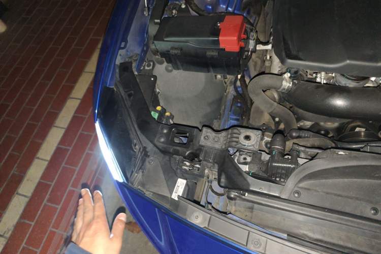 Used Jaguar XEL 2020 2.0T 200 PS R-DYNAMIC S Advanced Sport Edition Engine Bay Right