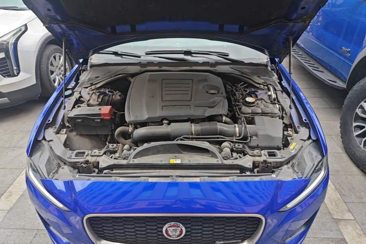 Used Jaguar XEL 2020 2.0T 200 PS R-DYNAMIC S Advanced Sport Edition Engine Bay