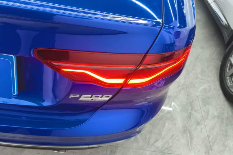 Used Jaguar XEL 2020 2.0T 200 PS S Advanced Elegance Edition Exterior 3