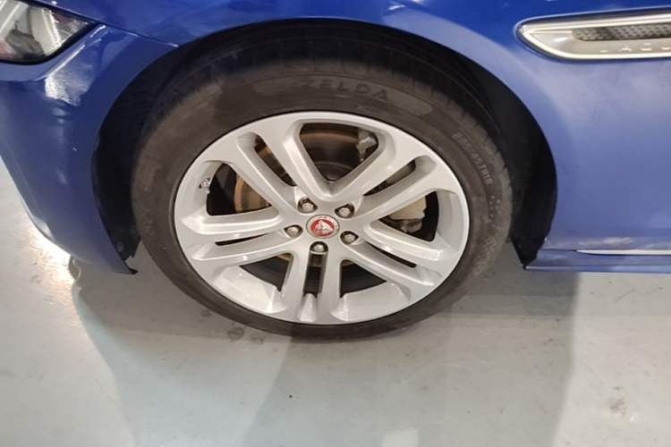 Used Jaguar XEL 2020 2.0T 200 PS R-DYNAMIC S Advanced Sport Edition Exterior 4