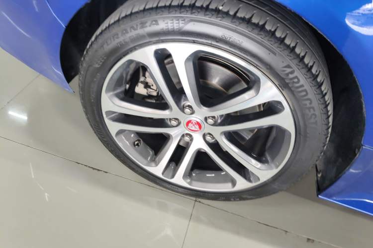 Used Jaguar XEL 2020 2.0T 200 PS R-DYNAMIC S Advanced Sport Edition Exterior 5