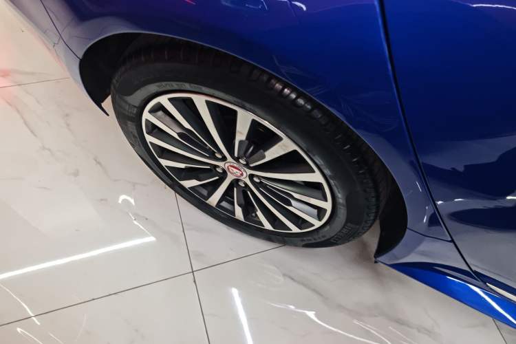Used Jaguar XEL 2020 2.0T 200PS R-DYNAMIC Youth Sports Edition Exterior 5