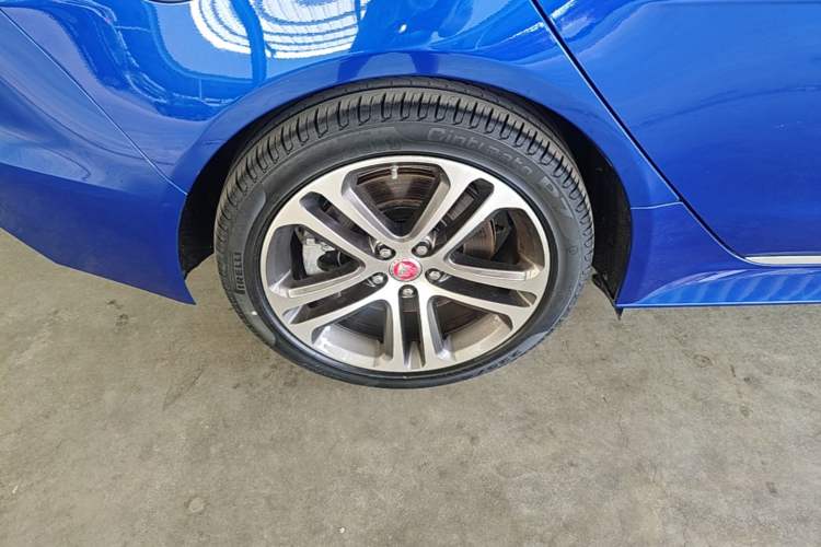 Used Jaguar XEL 2020 2.0T 200 PS R-DYNAMIC S Advanced Sport Edition Exterior 5